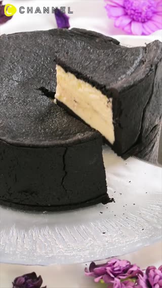 แบล็คชีสเค้ก อร่อยเข้ม…ชีสเต็มคำ 