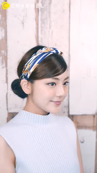 ヘアゴム不要！？3分でできる上品シニヨン