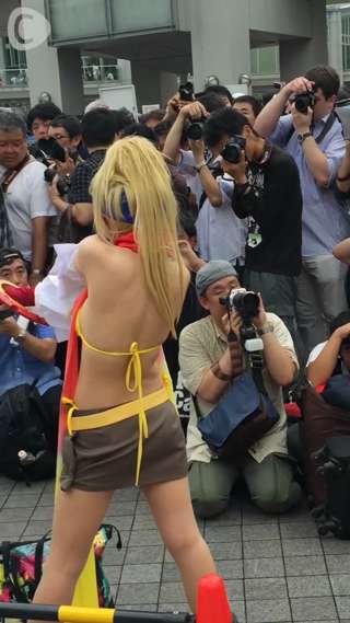 コスプレイヤーが集結！真夏の大イベント「コミケ」に潜入